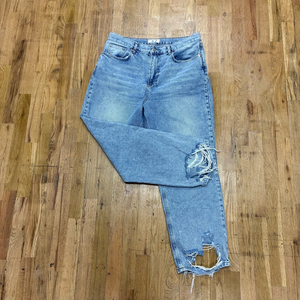WE THE FREE JEANS